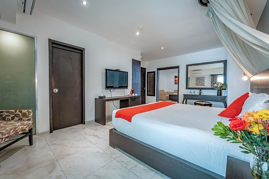 Soho Playa Hotel