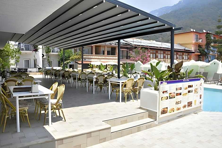 Magic Tulip Hotel