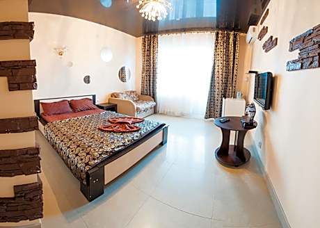 Suite with Pool View