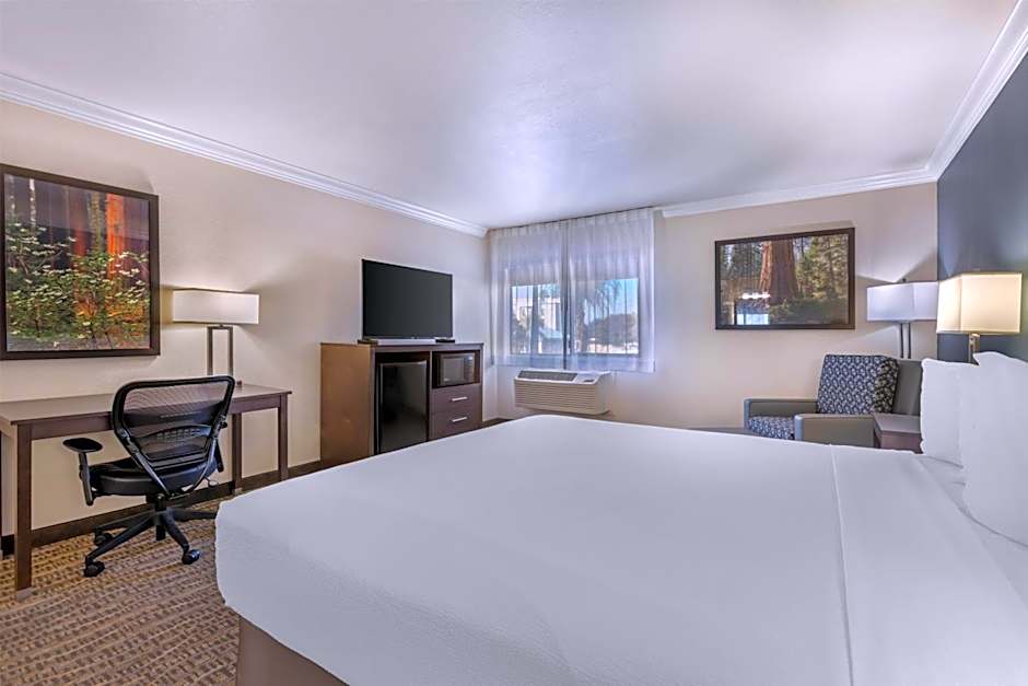 Best Western Town & Country Lodge