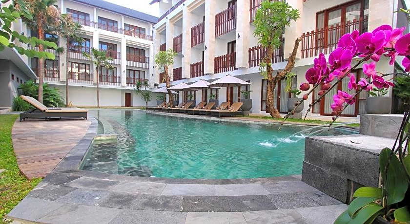 Grand La Walon Hotel