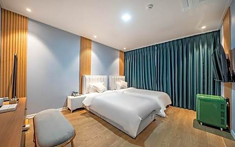 Changwon Jinhae Hotel SHEJA