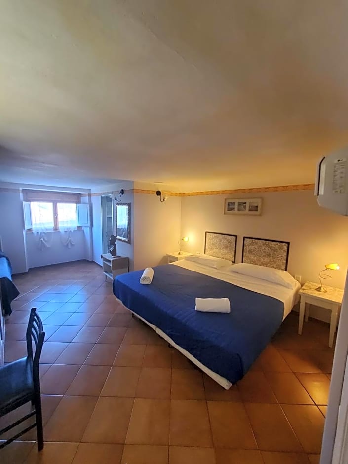 Hotel Fedora