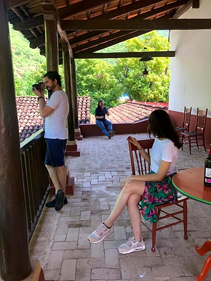 Copper Canyon Riverside Lodge