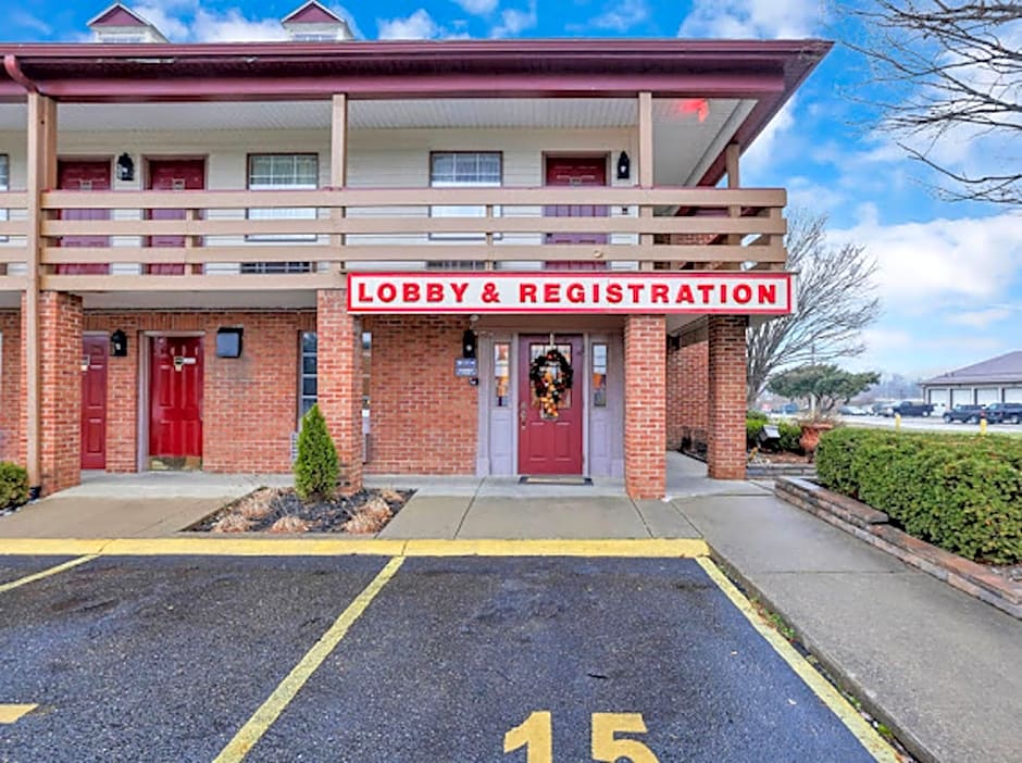 Red Roof Inn Uhrichsville