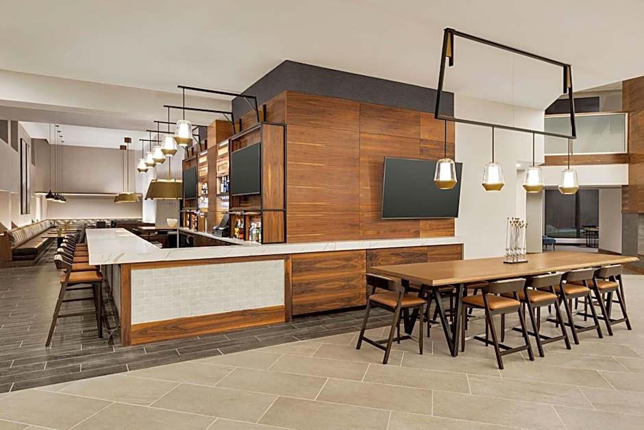 DoubleTree by Hilton Columbus Dublin