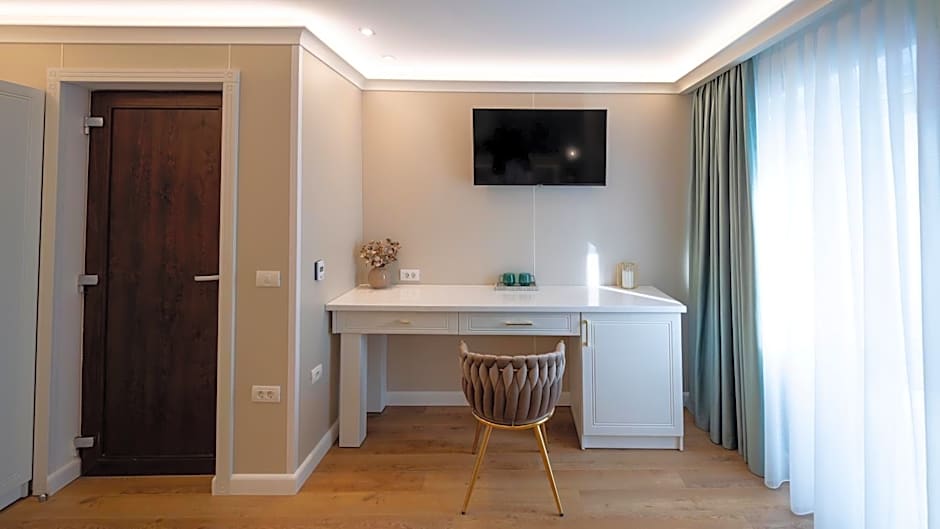 Pensiunea Sarmis Cristal