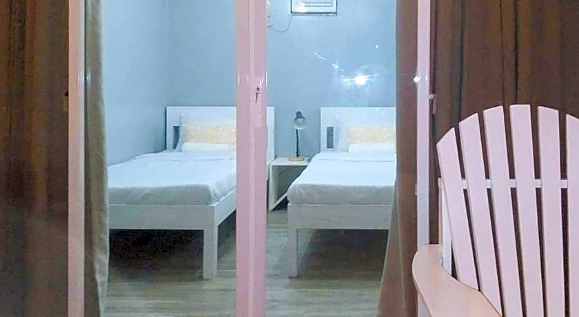 Angels Bed and Breakfast Sipalay City by RedDoorz