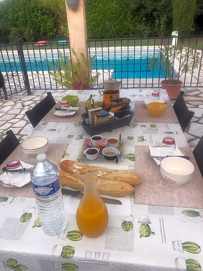 AU MIMOSA - Chambre d'hôte Le Laurier