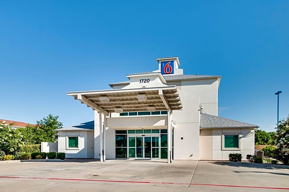 Motel 6-Cleburne, TX