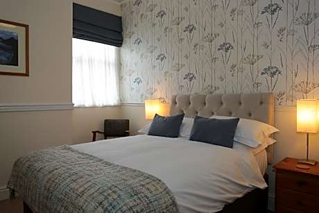 Deluxe Double Room with Shower