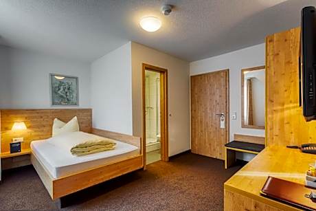Single Room with Private Bathroom