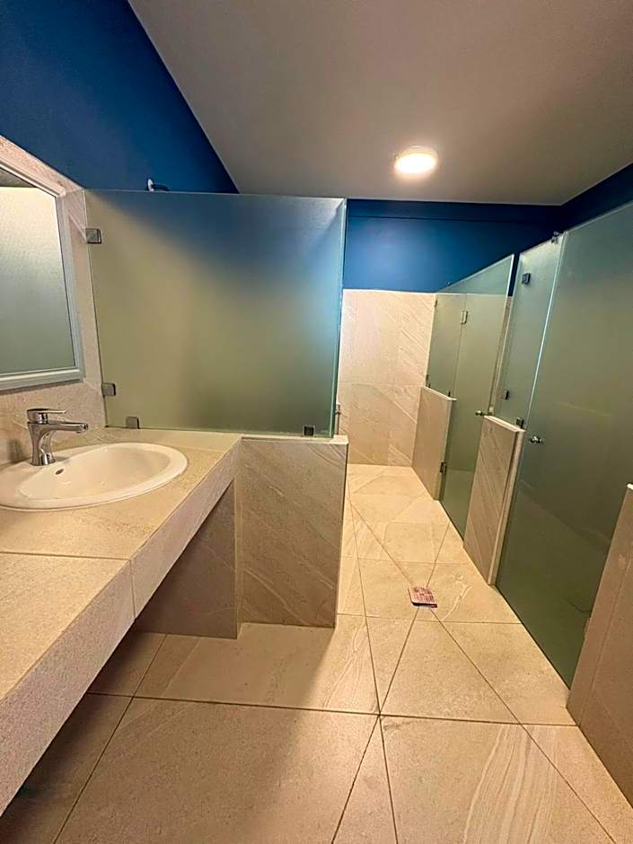 Paulina Youth Hostel