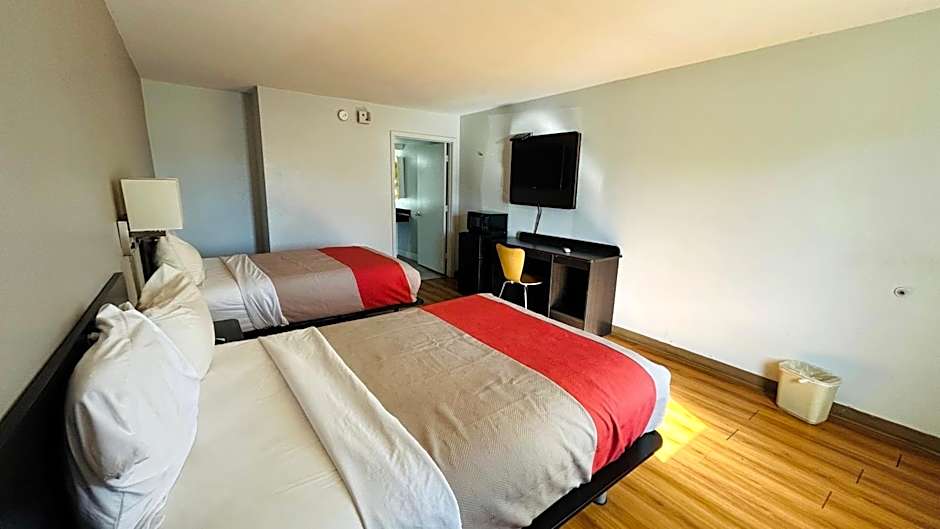 Super 7 Inn By OYO Tupelo Hwy 178