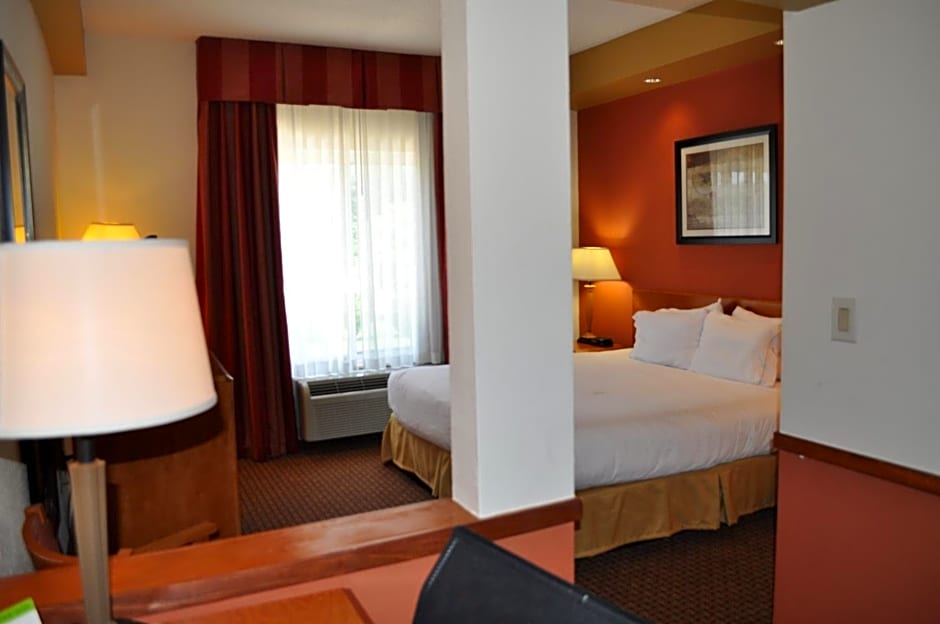 Holiday Inn Express Williamston, an IHG Hotel