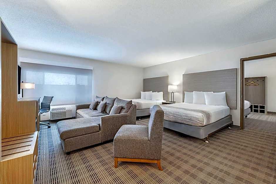 Photo 1 of 9 of Family 2 Queen Beds Suite