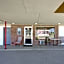 First Inn By OYO Quinter Hwy 70