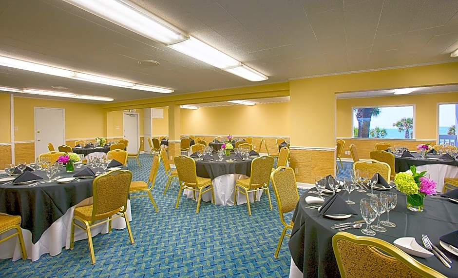 Oceanfront Litchfield Inn
