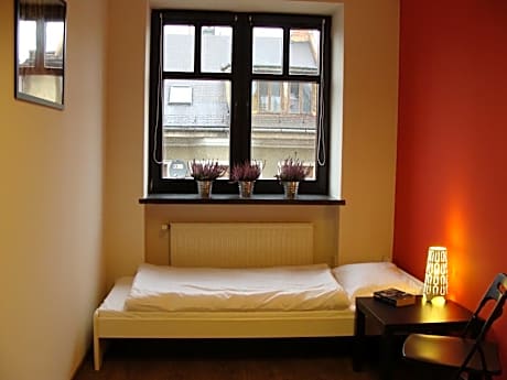 Single Room with Shared Bathroom