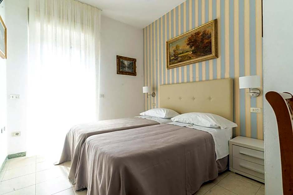 Hotel Ariella