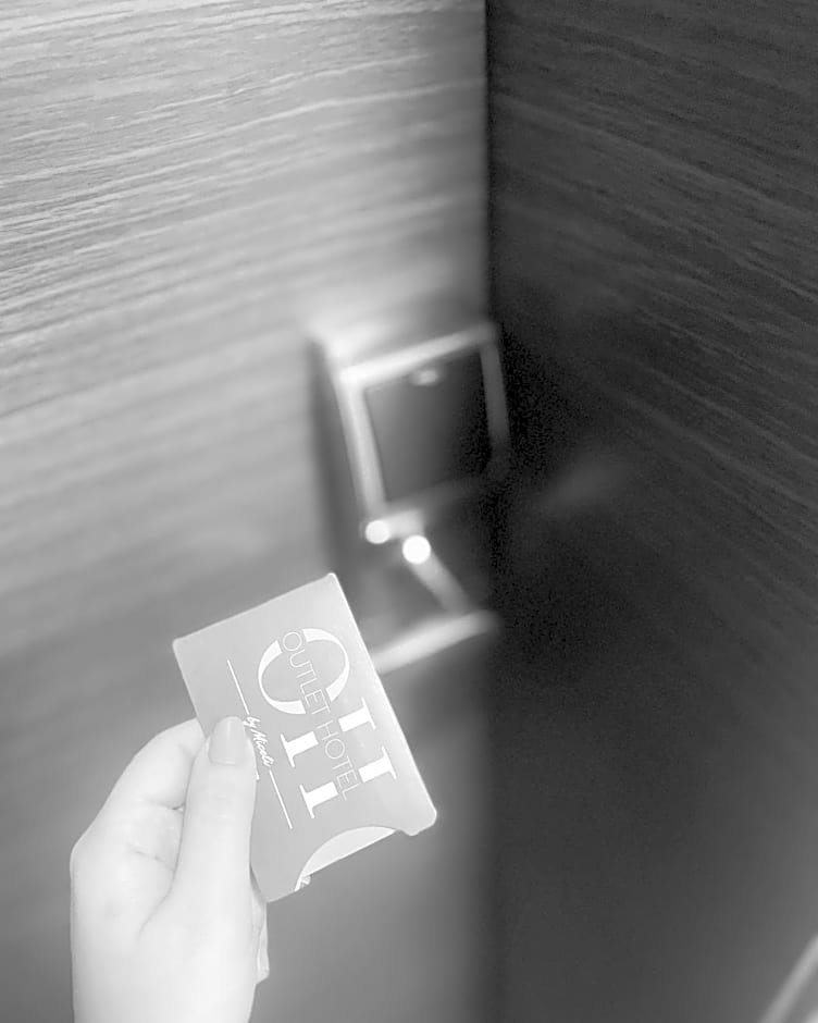 Outlet Hotel