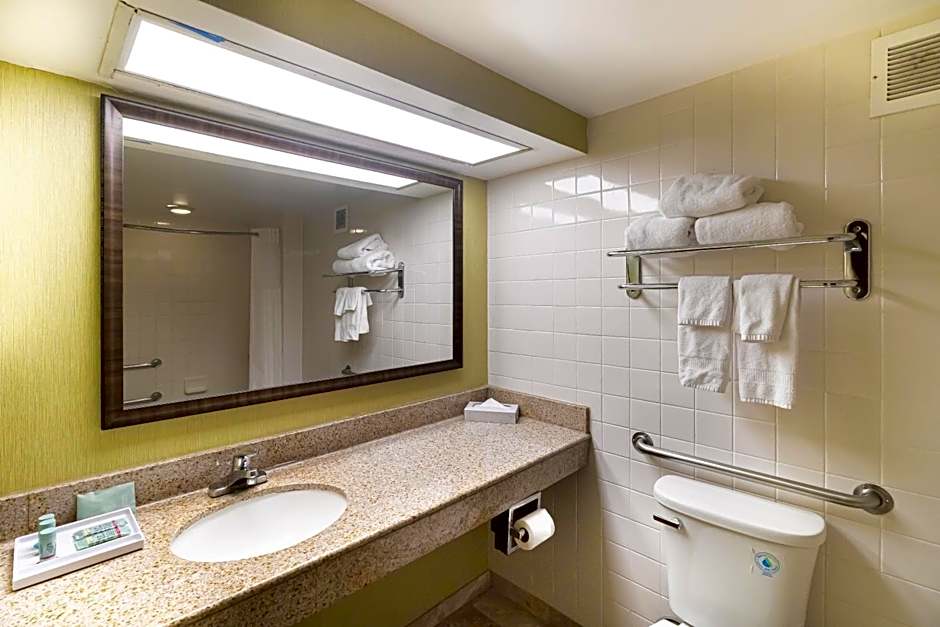 Quality Inn & Suites