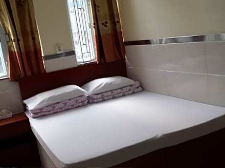 SINGLE ROOM NO WINDOW