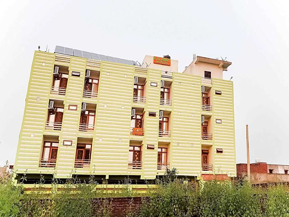 Hotel O Kalawati Palace