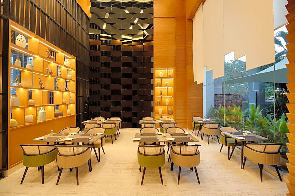 Royal Orchid Central Grazia Hotel