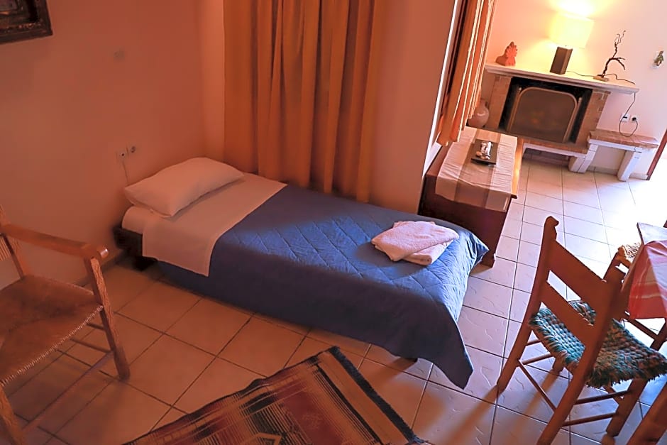 Pazinos Village Studios