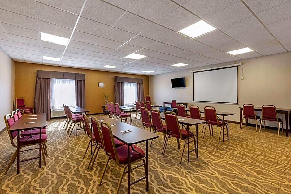Comfort Suites Perrysburg