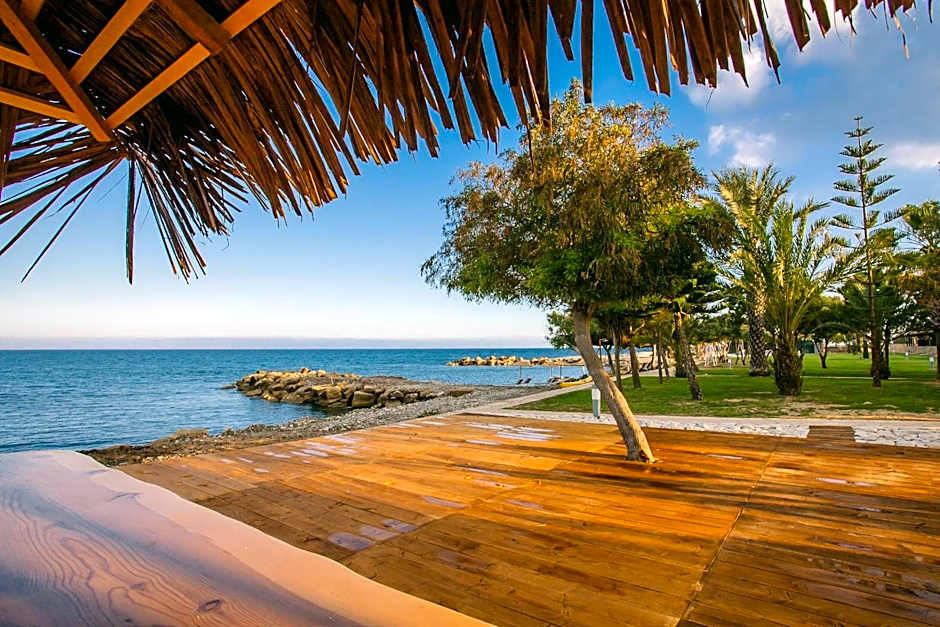 Elya Beach Luxury Suites