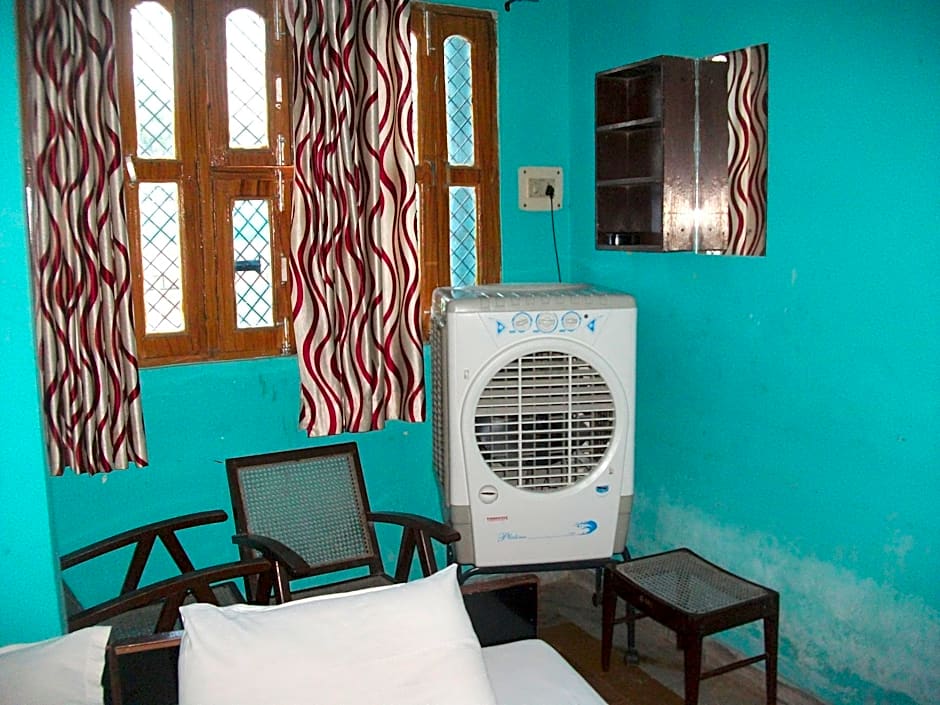 Shree Hare Rama Hare Krishna Hotel