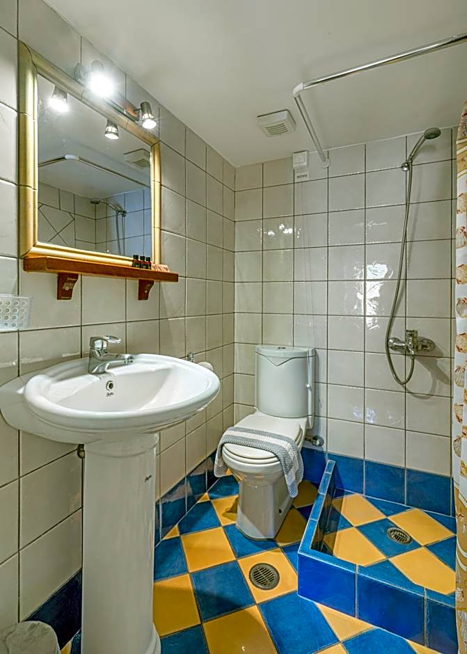 Hotel PARALIAKO Kyparissi