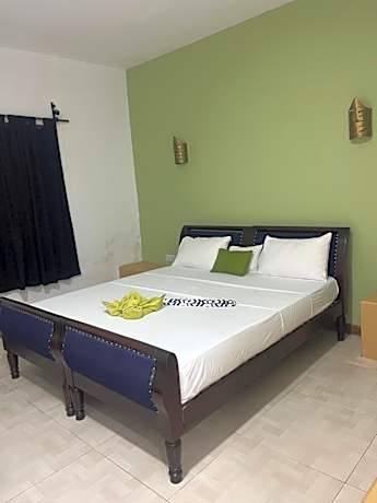 Comfort Triple Room