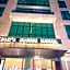 King Suites Hotel