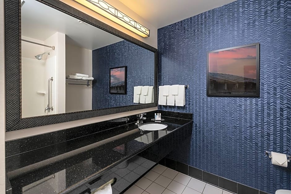 Fairfield Inn and Suites by Marriott New Bedford