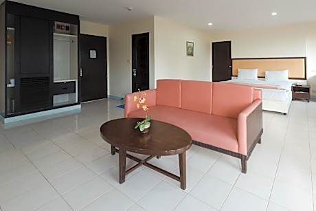 Super Executive Sea View