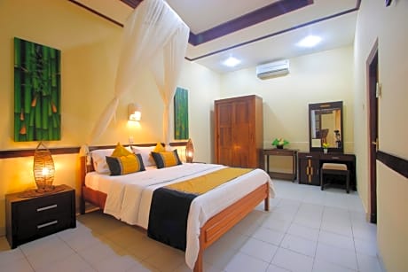 Two-Bedroom Suite with Kitchen