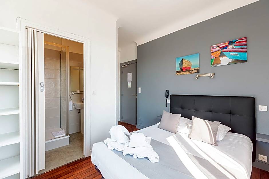 Crystal Hotel