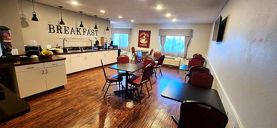 Ten Pin Inn & Suites