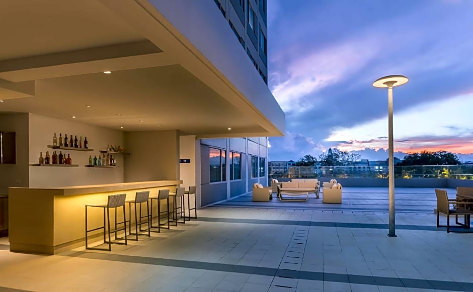 Park Inn by Radisson Iloilo