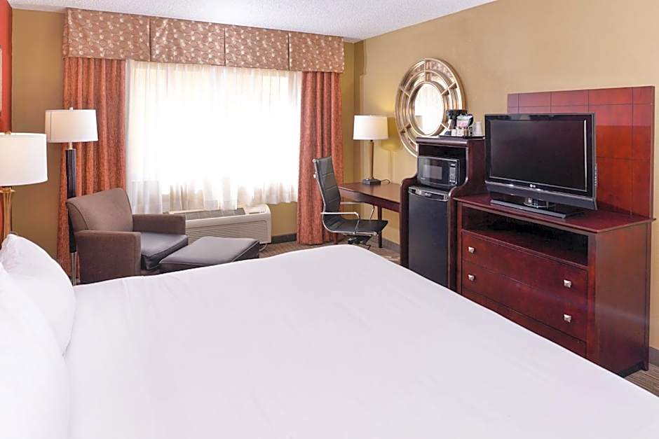 Holiday Inn Express Hotel Clearwater East - ICOT Center By IHG
