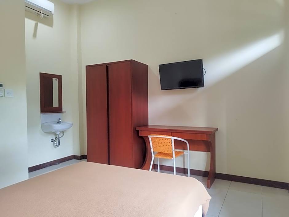 Adi Pelita Sari Bali