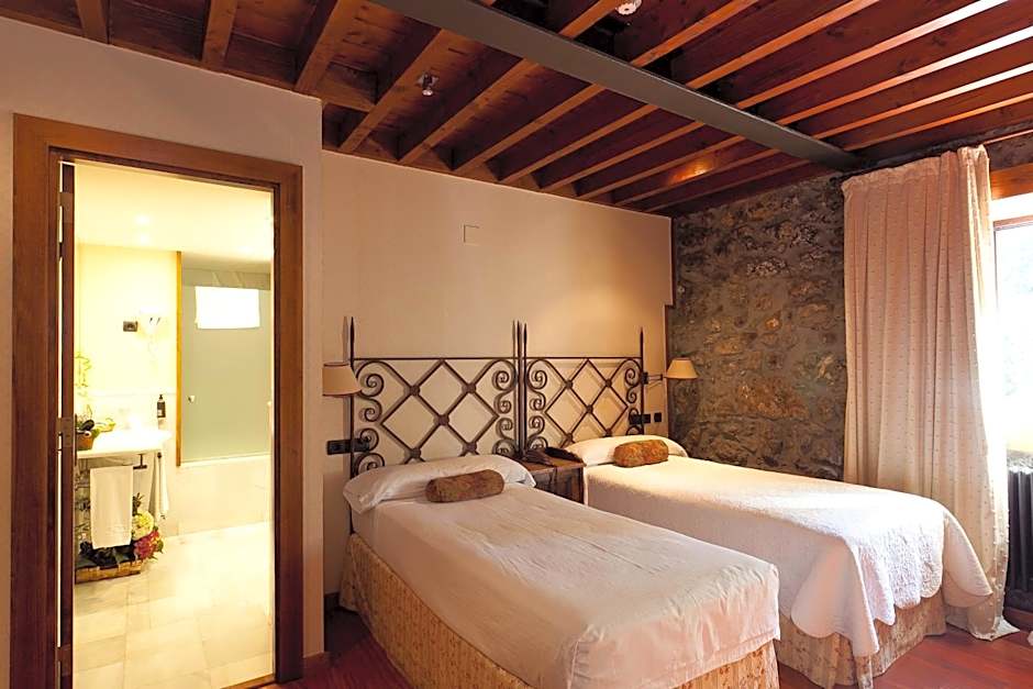 Hotel Antsotegi
