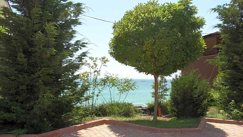 Akrotiria Beach Apart Complex