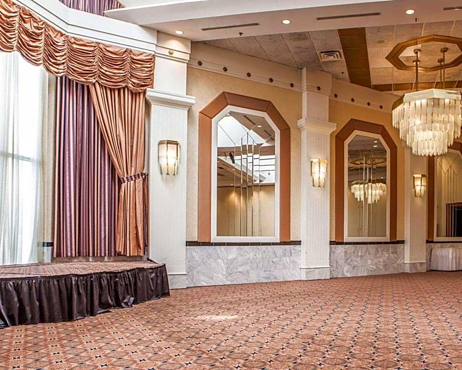 Quality Inn & Suites Orland Park - Chicago