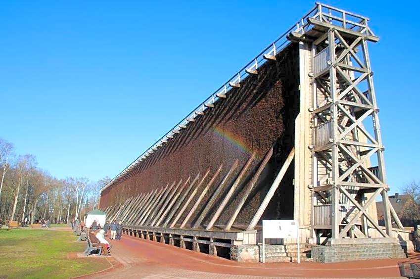 Kurhotel Grüttner mit eigenem Sole Thermal Schwimmbad 32 Grad und Saunalandschaft