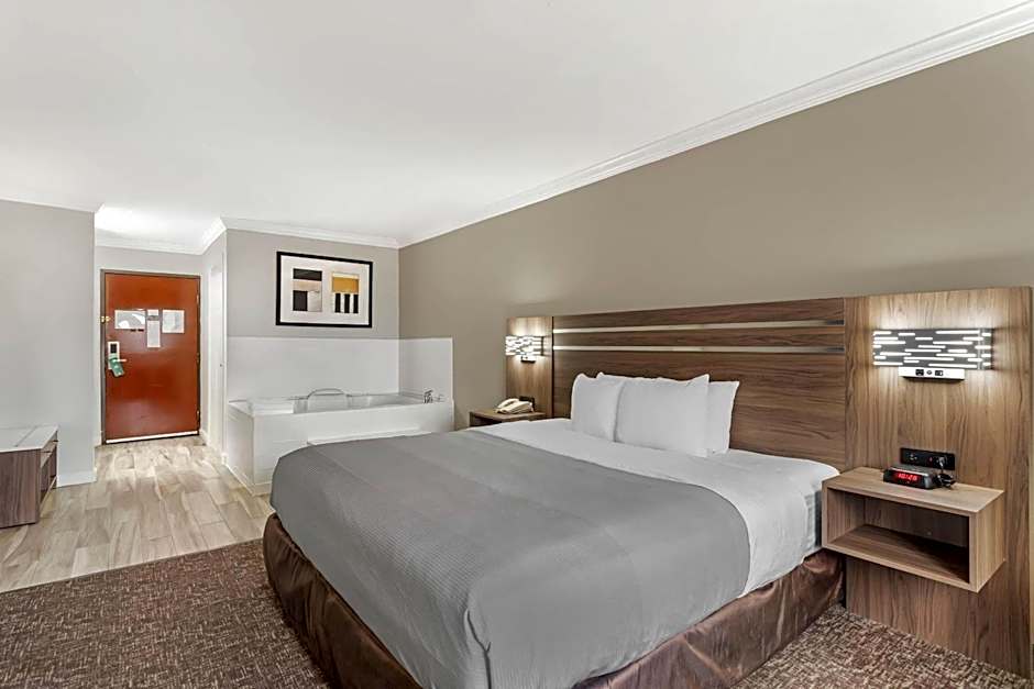 Quality Inn & Suites Beaumont