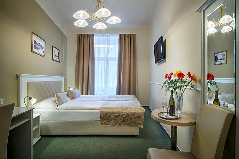 Hotel Taurus